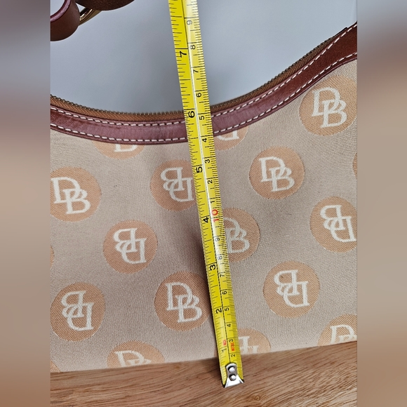 Dooney & Bourke Signature Hobo - Picture 5 of 13